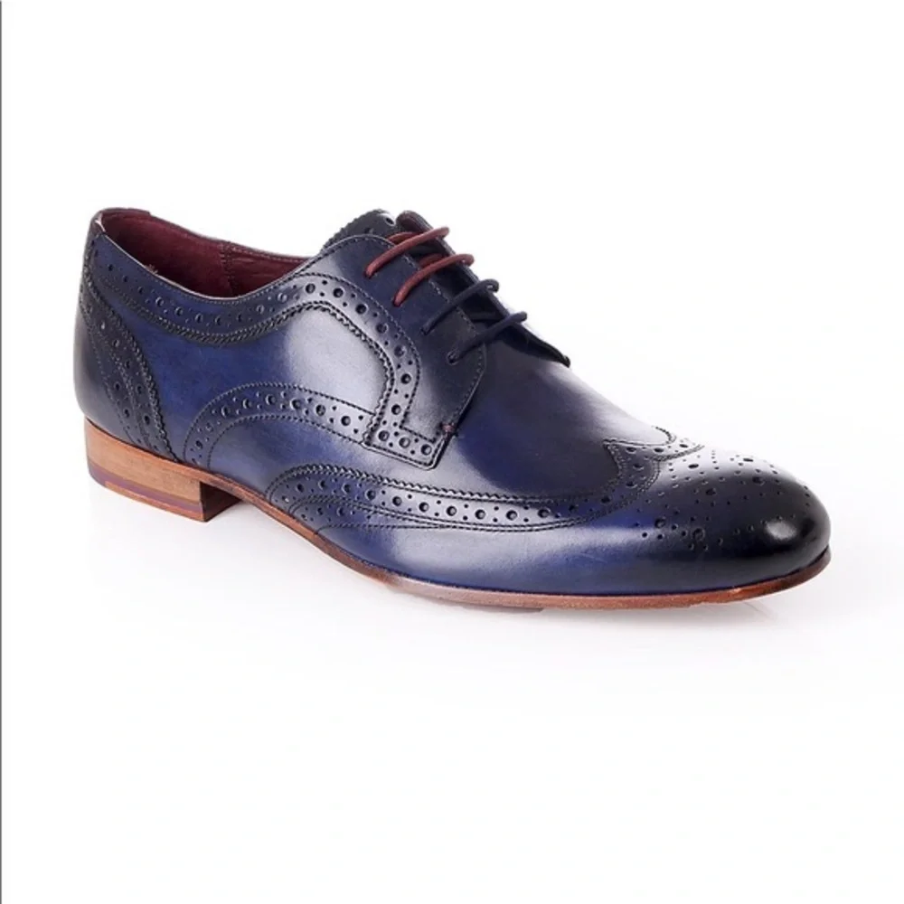Ted Baker London charming slimline